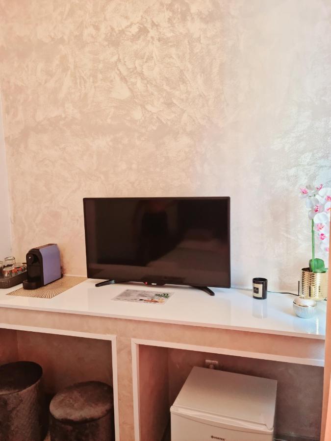 Târgu Jiu Art Boutique Central מראה חיצוני תמונה