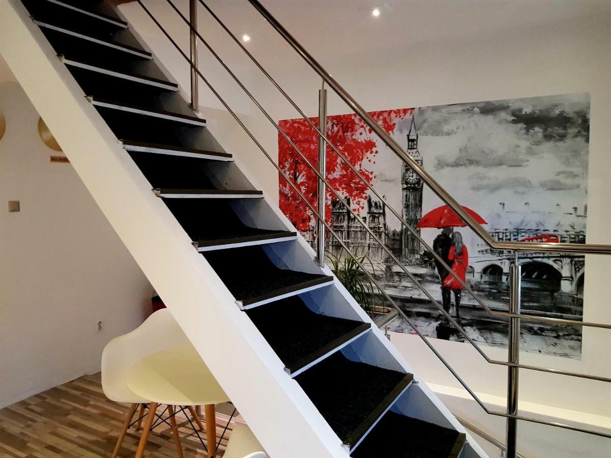 Târgu Jiu Art Boutique Central מראה חיצוני תמונה